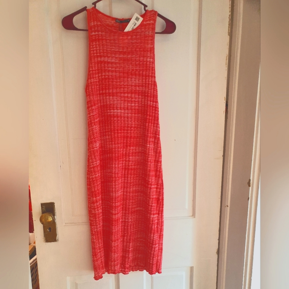 *NWT* Zara Ribbed Midi Dress